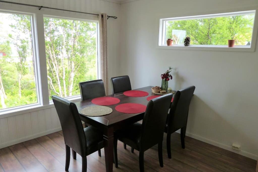 Cozy Apartment Between Sea And Mountains Mefjordvaer Bagian luar foto